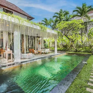 https://villa-malou.ubudhotelsnow.com